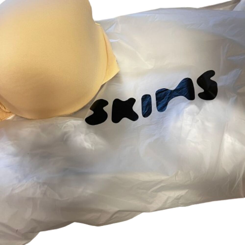 SKIMS NWT Full Coverage Lightly Lined Bra in Color Sand Size 40DD - Picture 4 of 7
